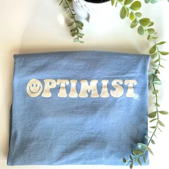 Optimist Shirt ๐ฉต - Picture 1 of 7